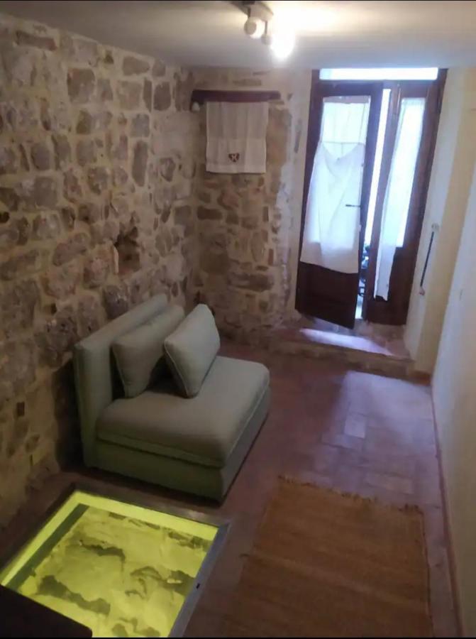 Casa Contadina In Borgo Medievale, Tuscany Monteguidi Extérieur photo