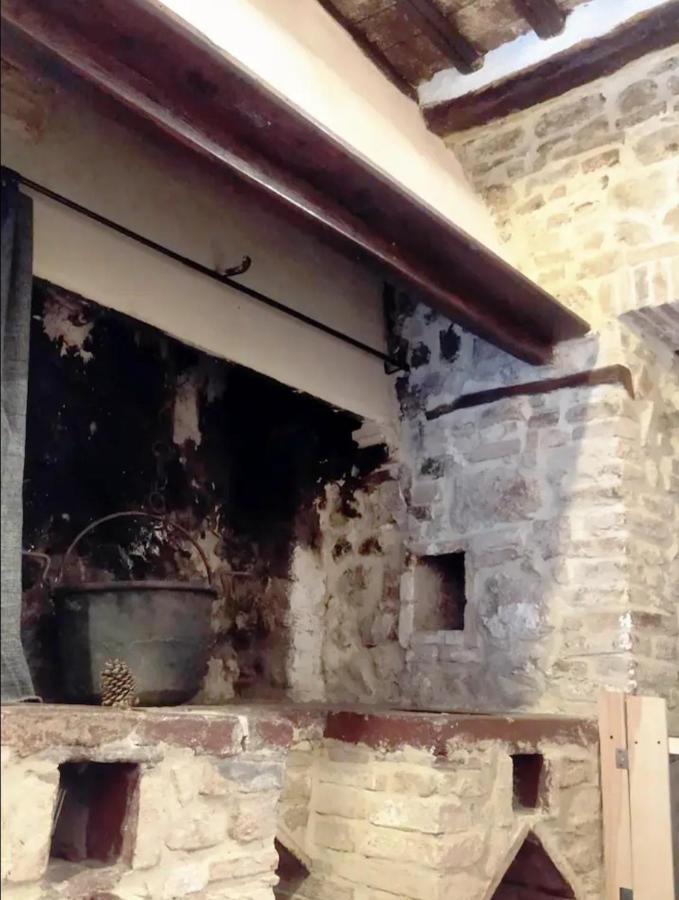 Casa Contadina In Borgo Medievale, Tuscany Monteguidi Extérieur photo